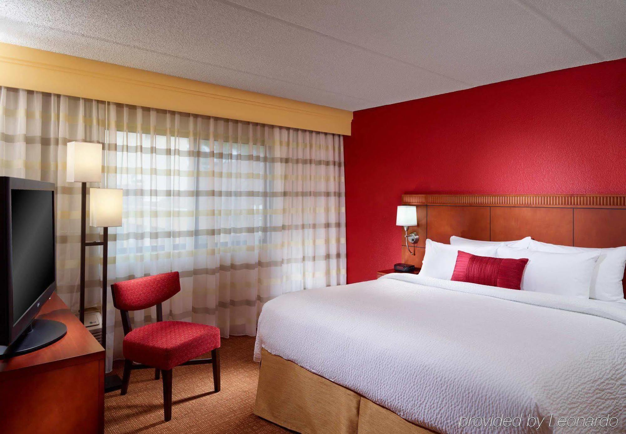 Hotel Courtyard By Marriott Midtown Savannah